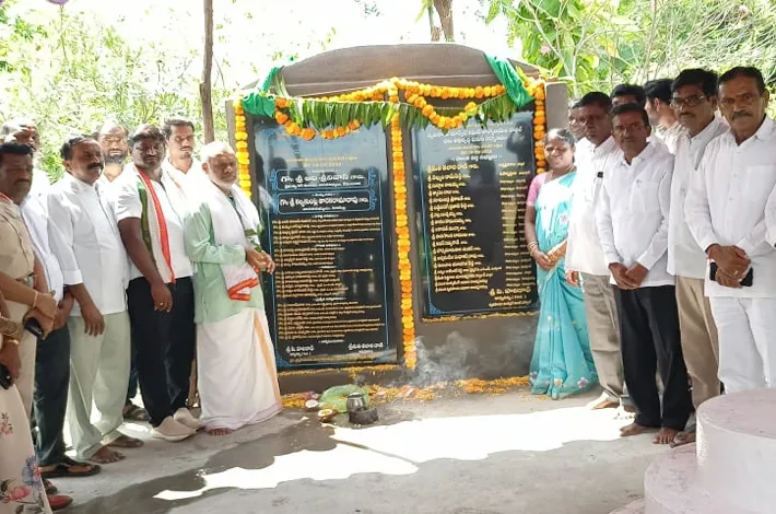 ఏఎంసి అభివృద్ధి పనులకు శ్రీకారం