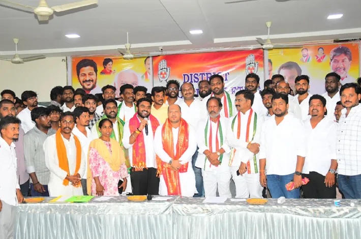 పార్టీ బలోపేతం కోసం యువజన కాంగ్రెస్ కష్టపడి పనిచేయాలి